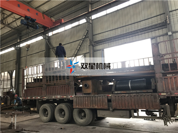 廢<a href='http://m.greeniq-systems.com/' target='_blank'><span>金屬粉碎機(jī)</span></a>設(shè)備現(xiàn)場(chǎng)發(fā)貨