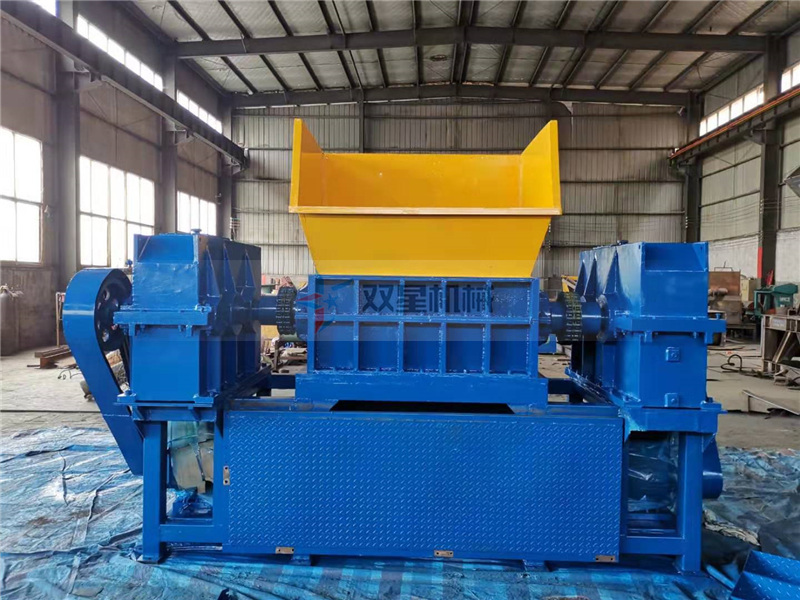 易拉罐粉碎機生產(chǎn)中