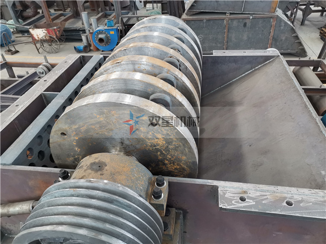 金屬粉碎機破碎腔結(jié)構(gòu)細(xì)節(jié)