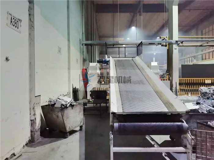 針對(duì)廢金屬加工我們?cè)撛趺催x擇破碎機(jī)系列產(chǎn)品