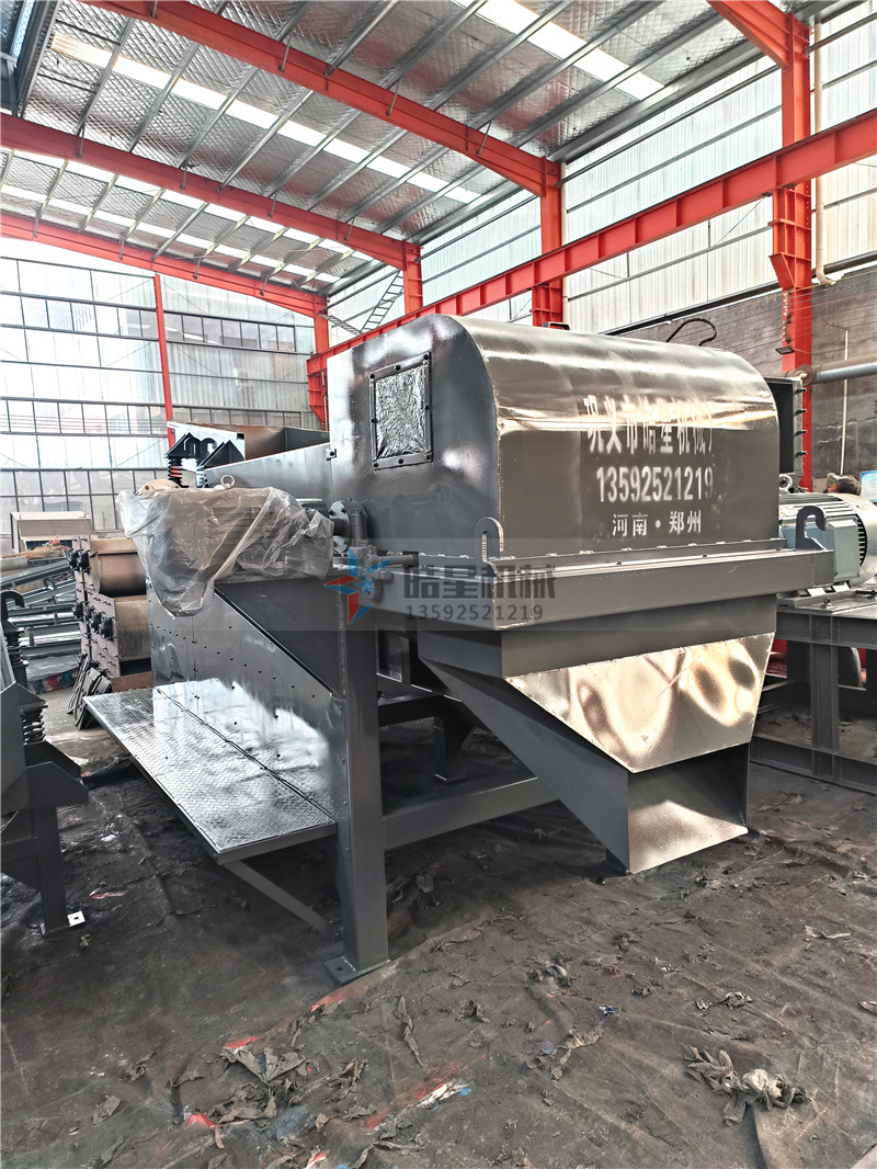 <a href='http://m.greeniq-systems.com/line/591.html' target='_blank'><span>跳鋁機(jī)</span></a>渦電流分選機(jī)廢鋁粉碎分選設(shè)備生產(chǎn)現(xiàn)場